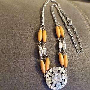 Vintage-Inspired Silver & Peach Crystal Statement Necklace – Art Deco Style